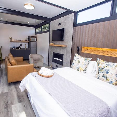 شرق لندن Coral Wood Self Catering Suites And B&B المظهر الخارجي الصورة