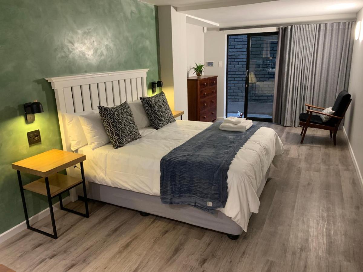 شرق لندن Coral Wood Self Catering Suites And B&B المظهر الخارجي الصورة